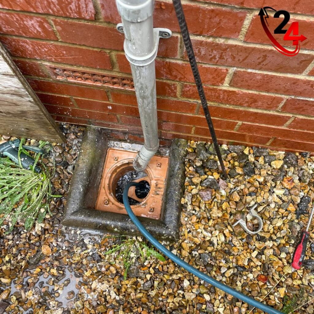 Blocked Gully in Tilehurst