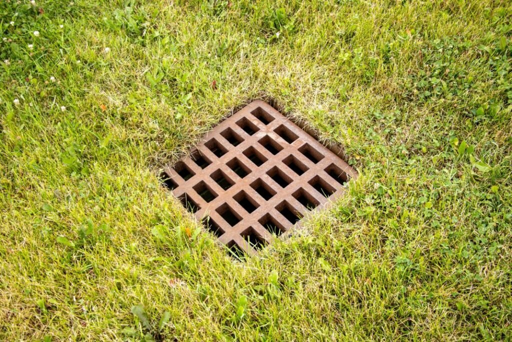 Blocked drains outside - 24hrs Drainage