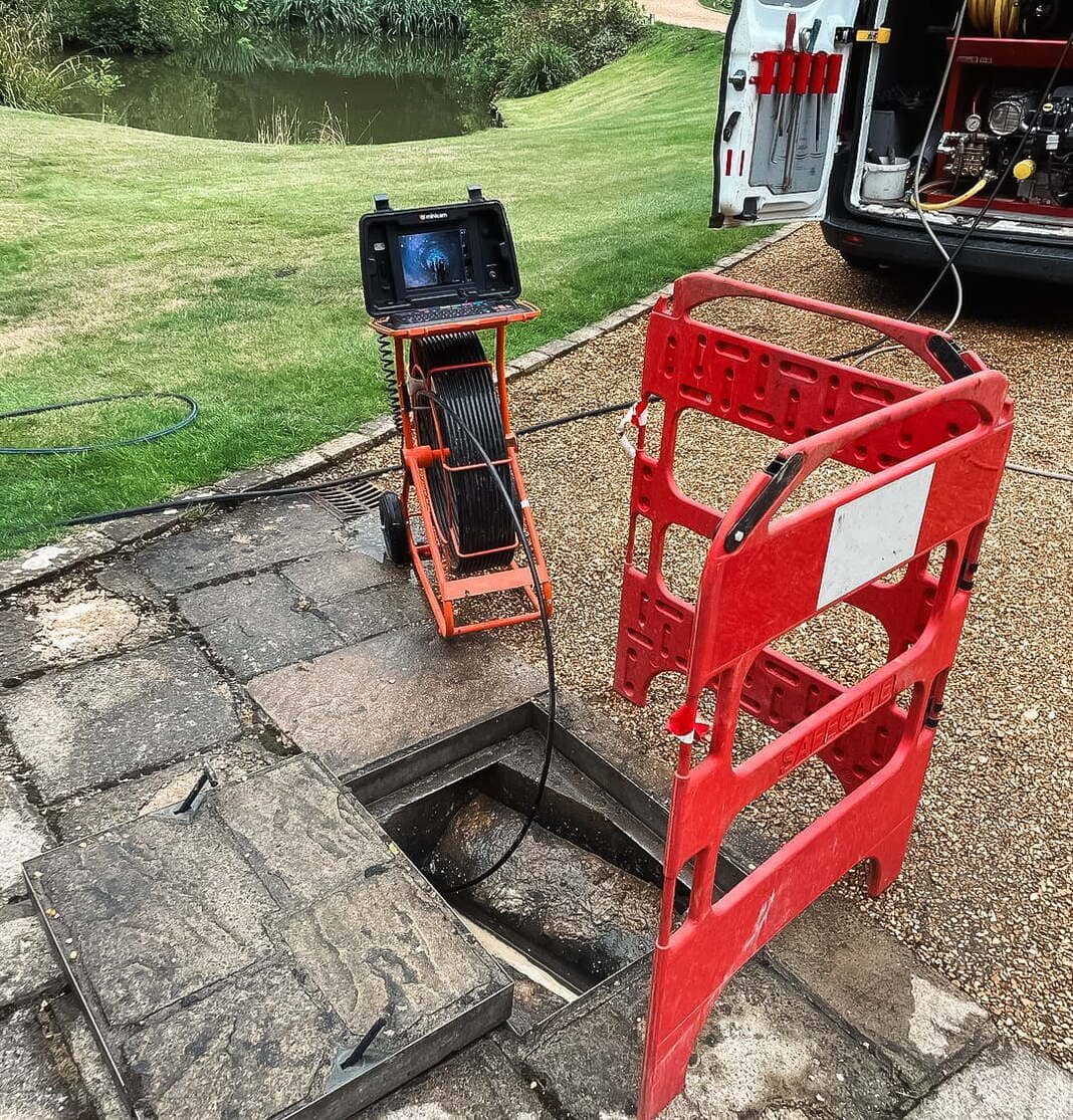 External CCTV Drain Surveys Manhole Inspection Setup