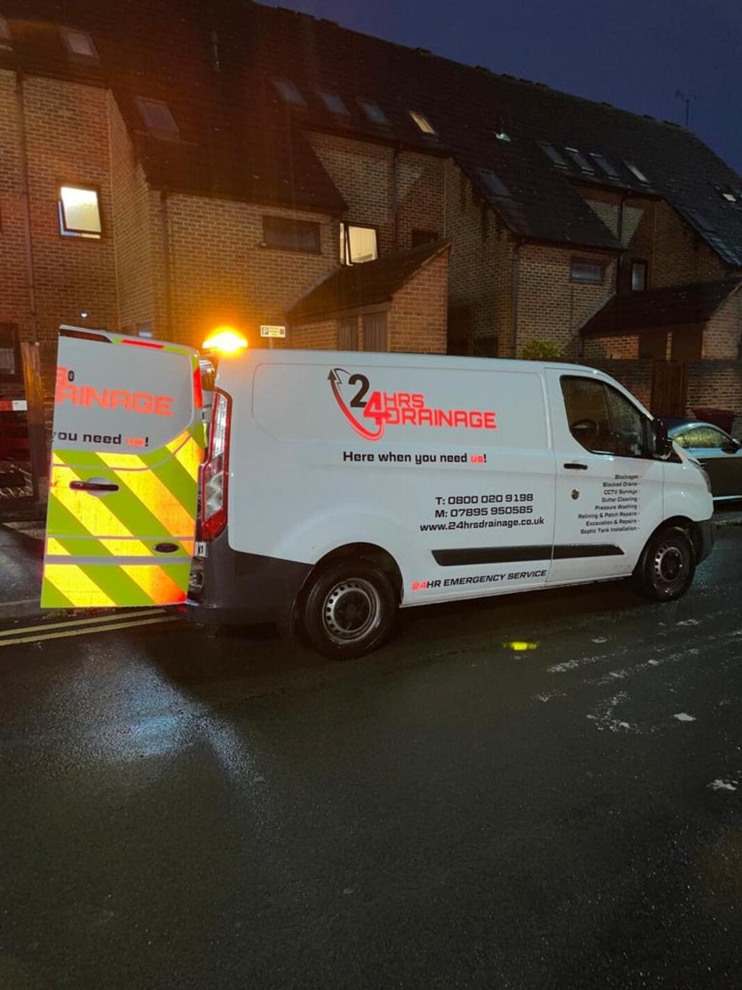 24hrs Drainage van attending a rapid response emergency drainage call-out