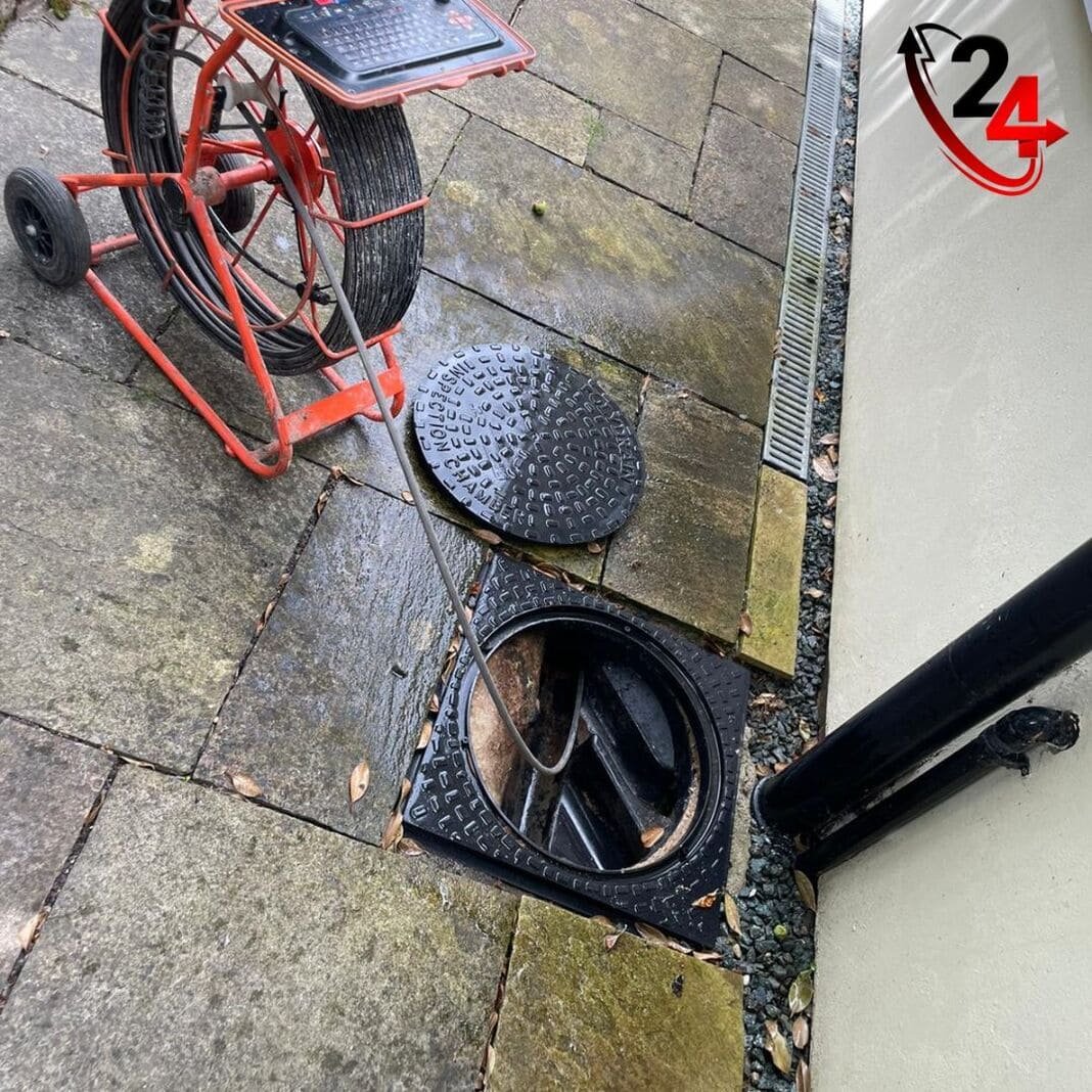 Surface access chamber during blocked drain clearing work